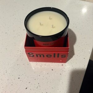 Smells Red Hot Scented Candle